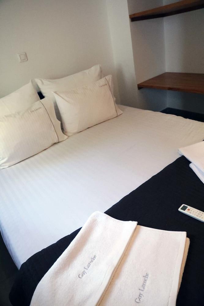 Gazi Boutique Apartment 2 Athen Eksteriør bilde